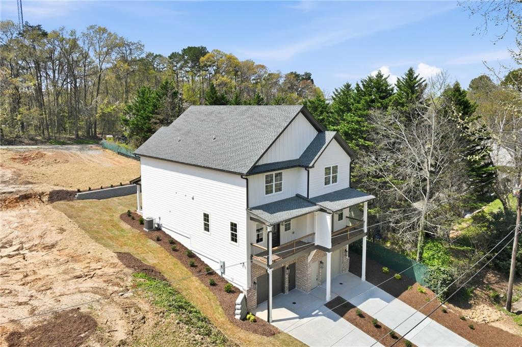 1123 Riverside Terrace