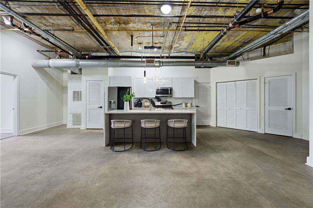 505 Whitehall Street SW 101