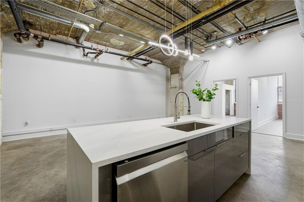 505 Whitehall Street SW 101