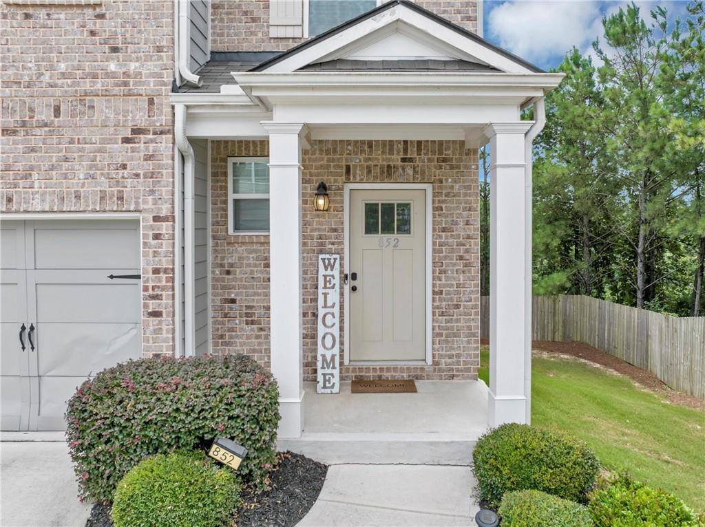 852 Venture Way