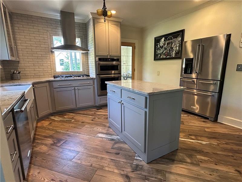 584 Cherokee Street NE