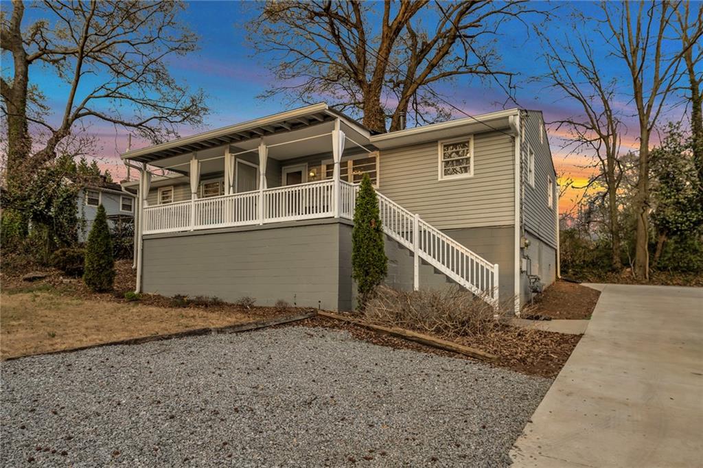 Totally Renovated and Fully Furnished with All Utilities Included within Walking Distance of Marietta Square! Excellent, convenient location with a park directly across the street. Gorgeous Duplex with each side available for $2500 per month. 14 night minimum. Pets welcome. This property includes all utilities, lawncare and pest services. Ultra convenient location very close to KSU Marietta Campus and Life College. Ideally suited for home sellers caught between properties or home owners displaced by insurance claims. Flexible Corporate Rental with Flexible Lease Terms. This property is for short term rental (in 30 day increments for as many months as needed). Not a tenant/landlord arrangement. Security deposit $1000, cleaning fee $190 and pet fee $129.