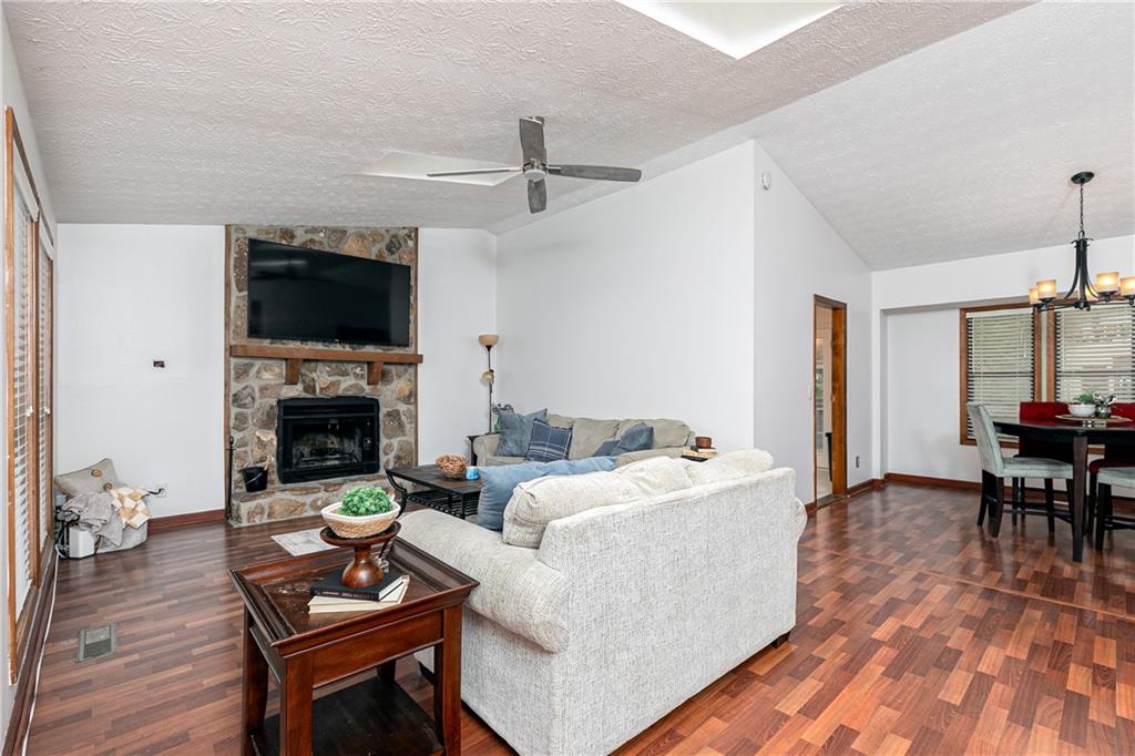 4065 Maxanne Drive, Kennesaw, Georgia image 6