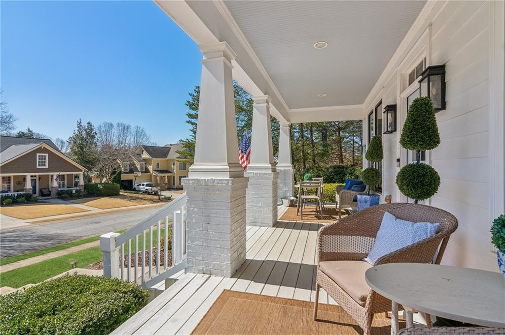 5807 Peacock Lane
