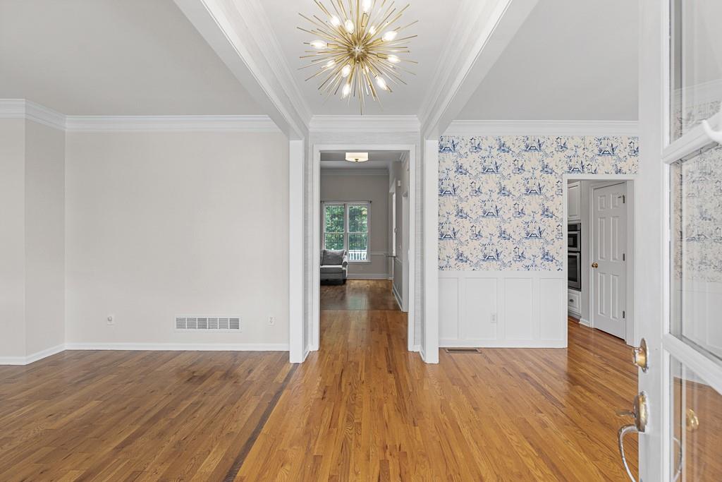 5807 Peacock Lane