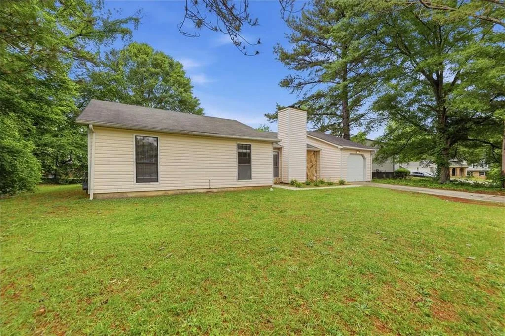 608 Crestmont Court
