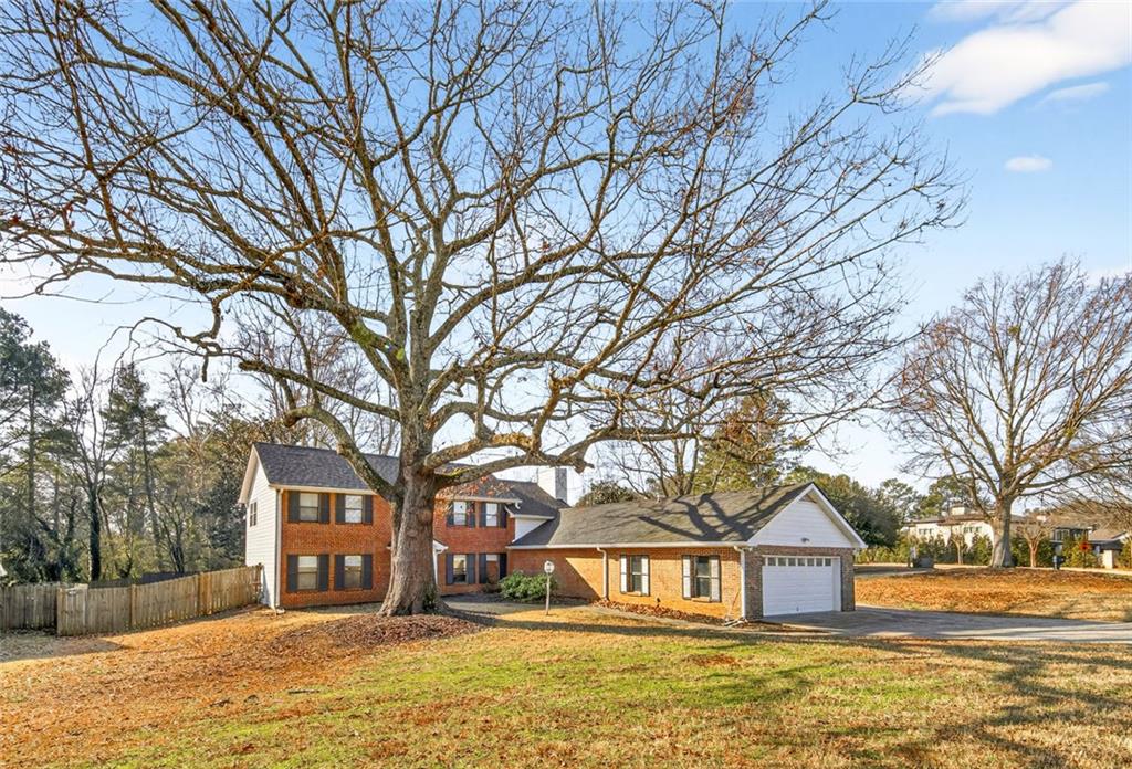 1056 Indian Hills Parkway NE