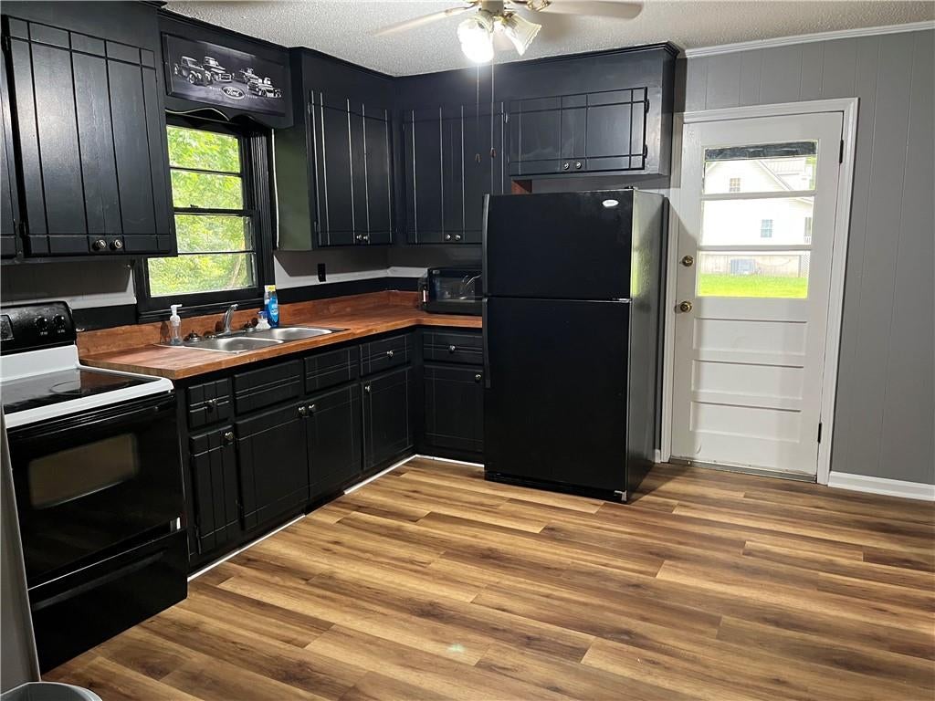 85 Rollins Drive