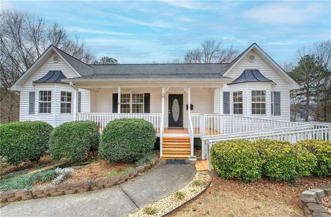 Homes For Sale - 33 Vinnings Lane<br/> Cartersville, GA 30120