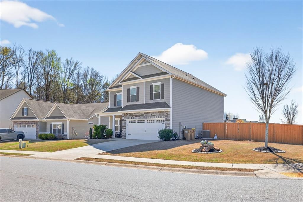 321 Eagles Bluff Way