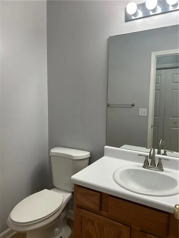 Canton, Georgia 30114, United States, 2 Bedrooms Bedrooms, ,2 BathroomsBathrooms,Residential,Active,180675