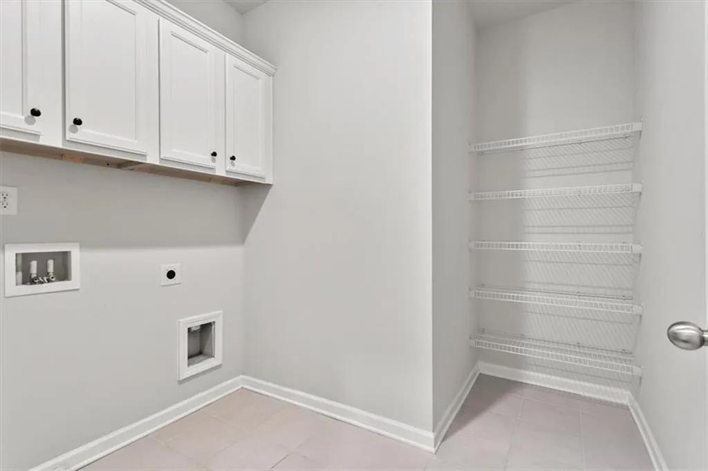 Doraville, Georgia 30360, United States, 4 Bedrooms Bedrooms, ,4 BathroomsBathrooms,Residential,Active,6998