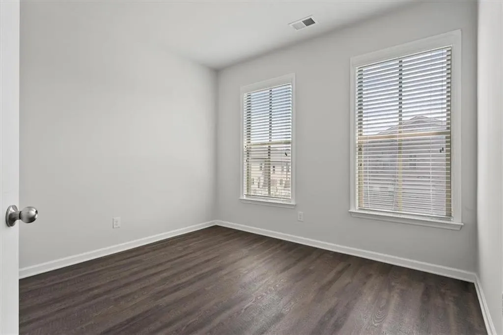 Doraville, Georgia 30360, United States, 4 Bedrooms Bedrooms, ,4 BathroomsBathrooms,Residential,Active,6998