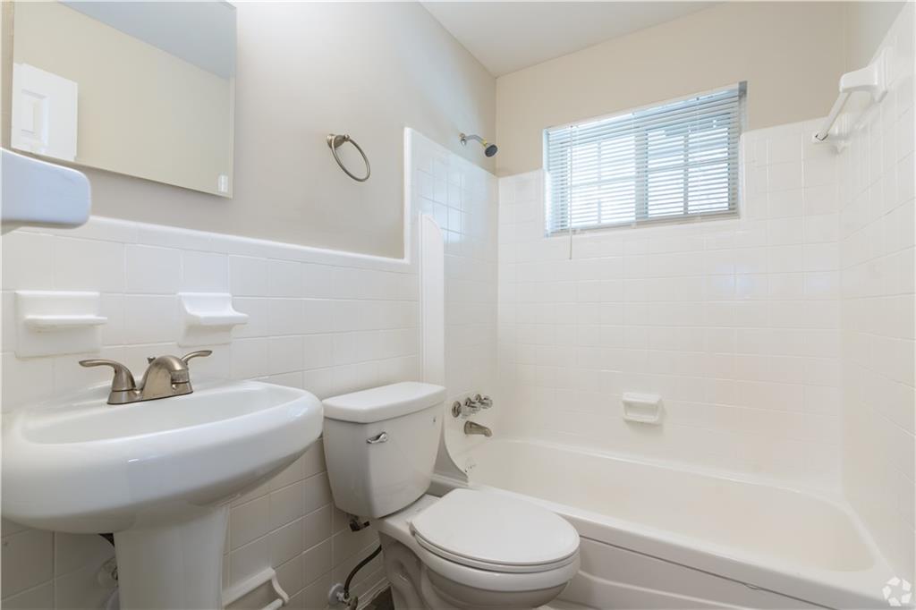Jamestown Village - Residential Lease