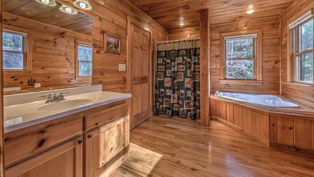 Blue Ridge, Georgia 30513, United States, 3 Bedrooms Bedrooms, ,3 BathroomsBathrooms,Residential,Active,170856