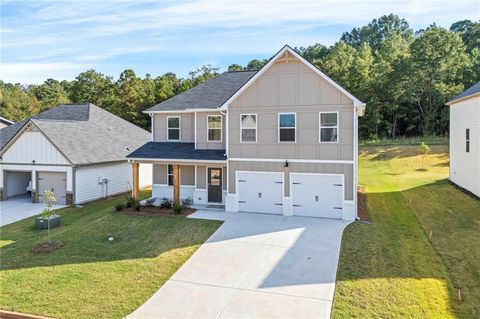 Homes For Sale - 704 Lipizzan Trace<br/> Hogansville, GA 30230