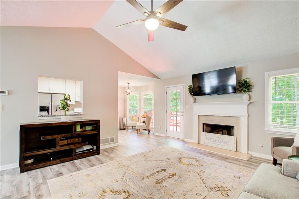 407 Yellowstone Drive, Powder Springs, Georgia image 13