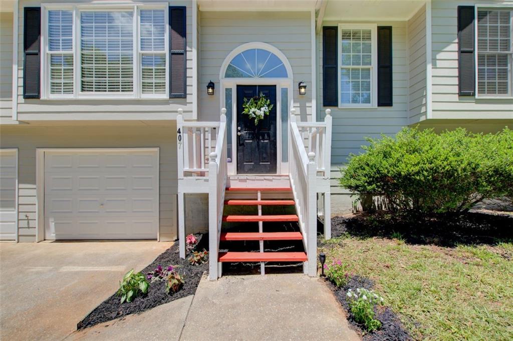 407 Yellowstone Drive, Powder Springs, Georgia image 2