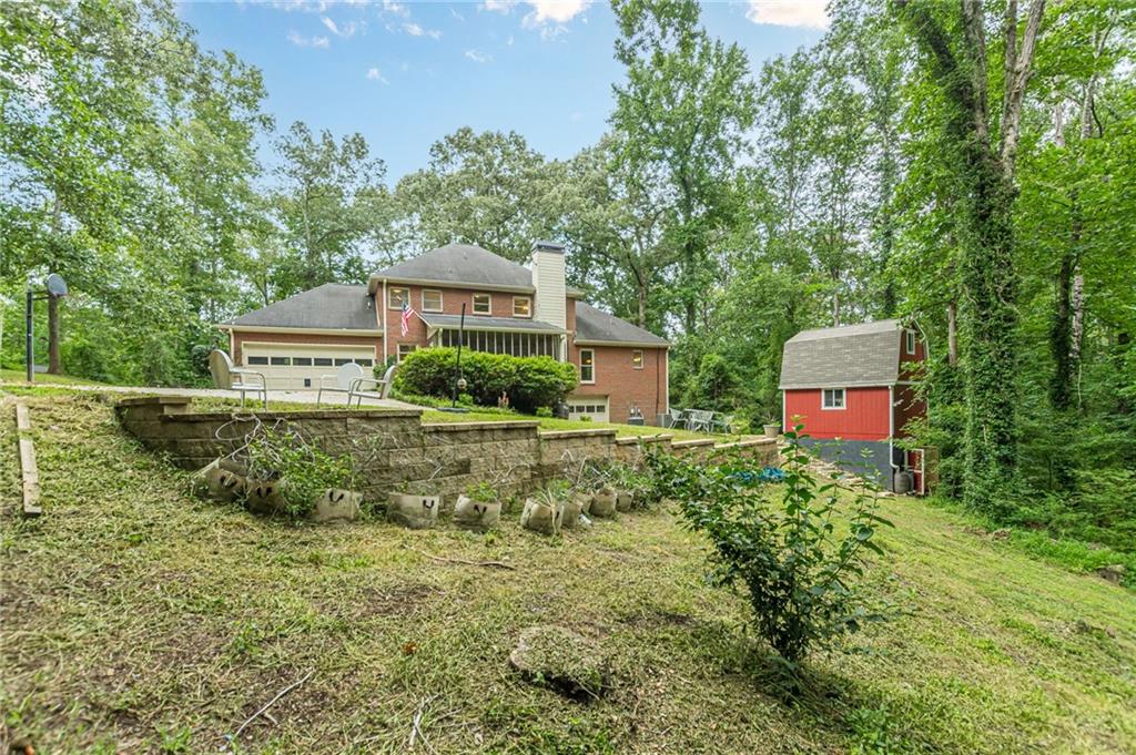 5690 Highway 166