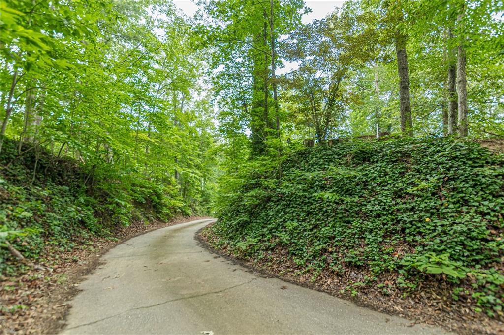 5690 Highway 166