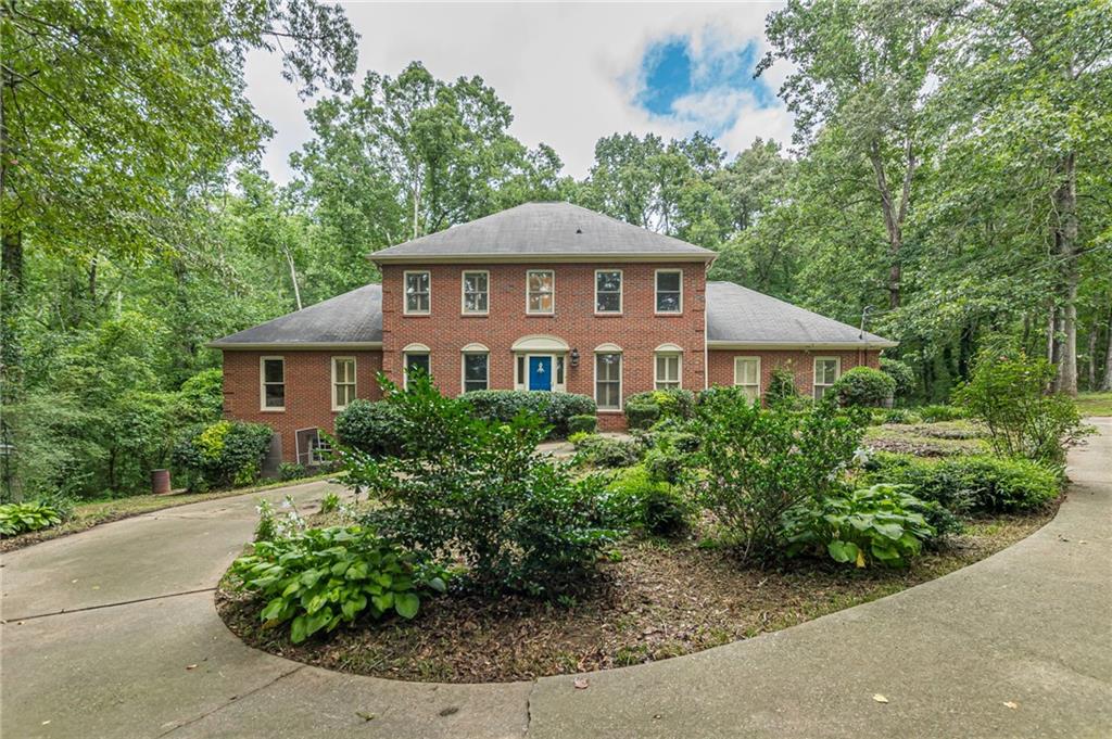 5690 Highway 166