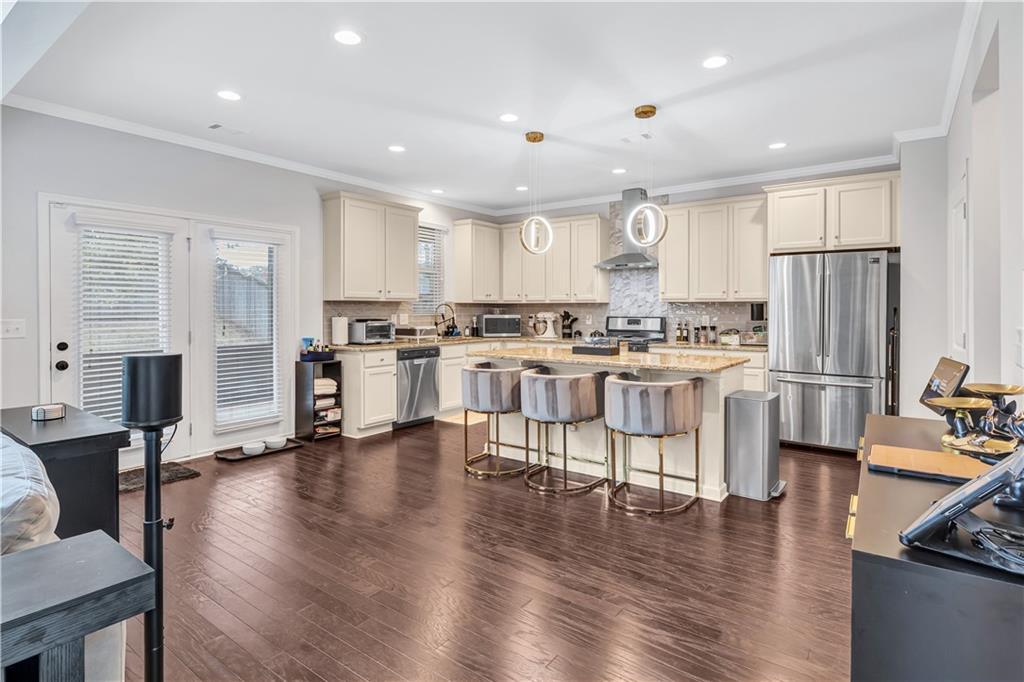 210 Fanleaf Drive
