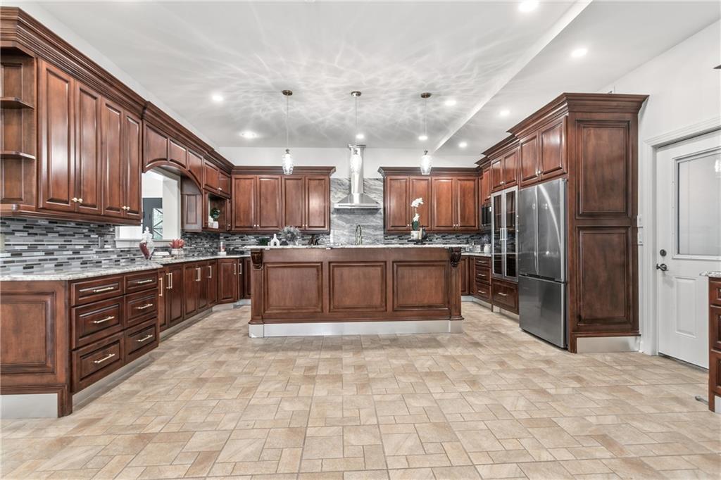 1290 Cameron Creek