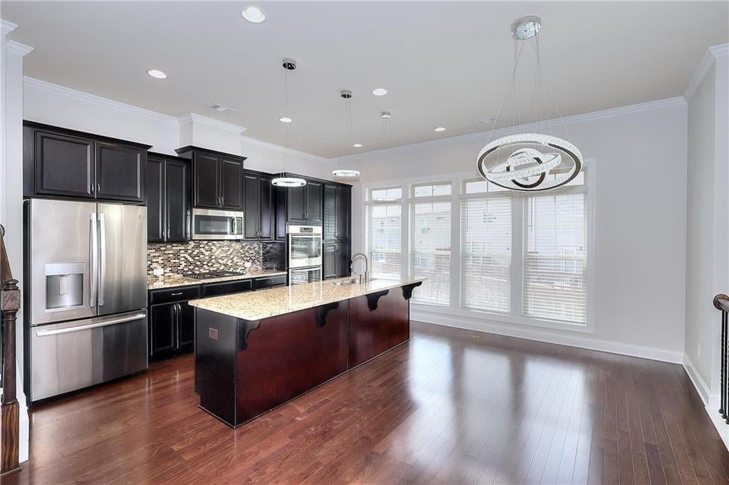1306 Harris Way