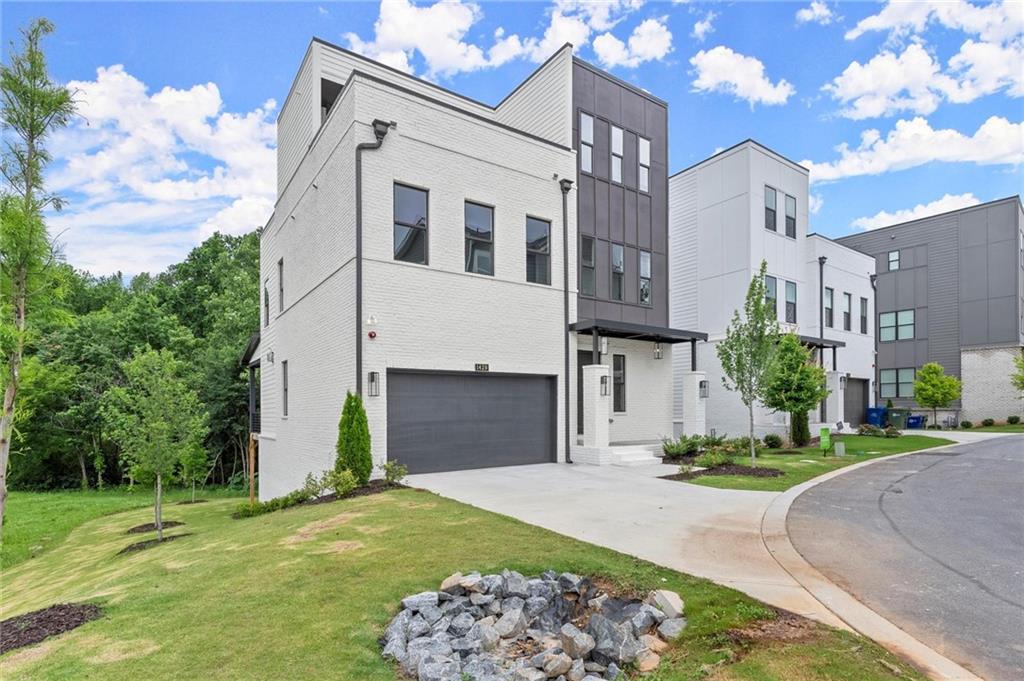 1420 Coretta Bend
