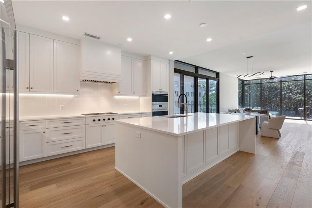 2520 Peachtree Road NW 403