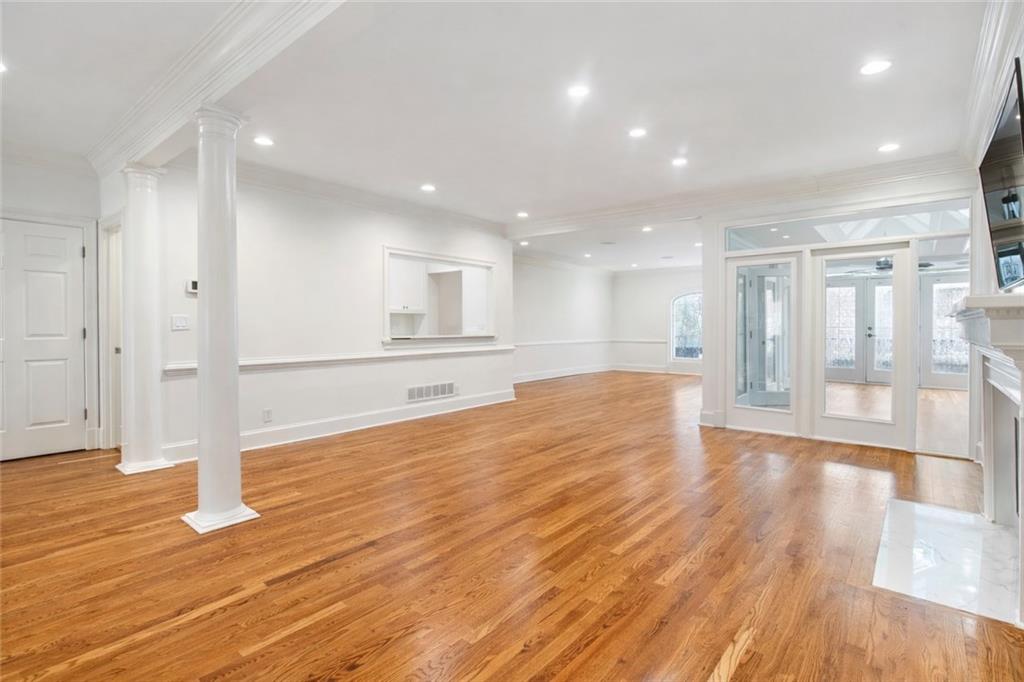 3685 Peachtree Road NE 10