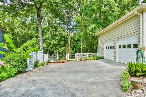 A home in Lilburn