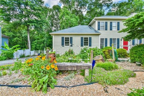 A home in Lilburn