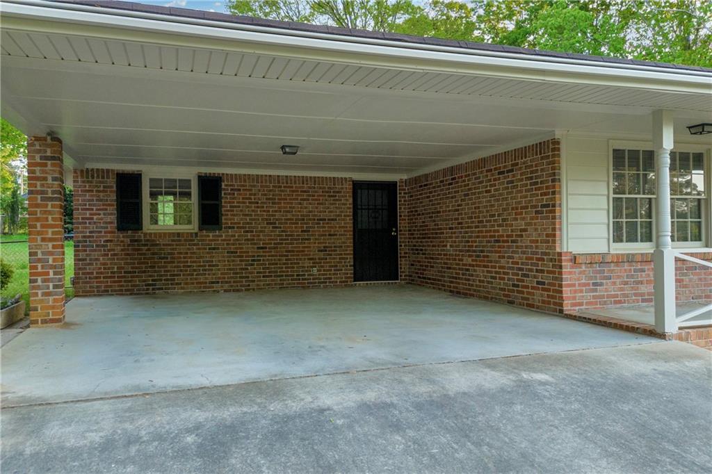 2027 Kensington High Street, Lilburn, Georgia image 4