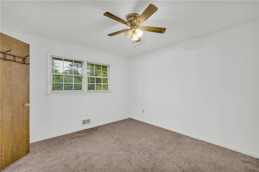 2027 Kensington High Street, Lilburn, Georgia image 32