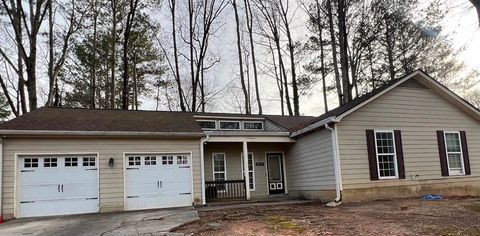 Homes For Sale - 8997 Liberty Lane<br/> Jonesboro, GA 30238