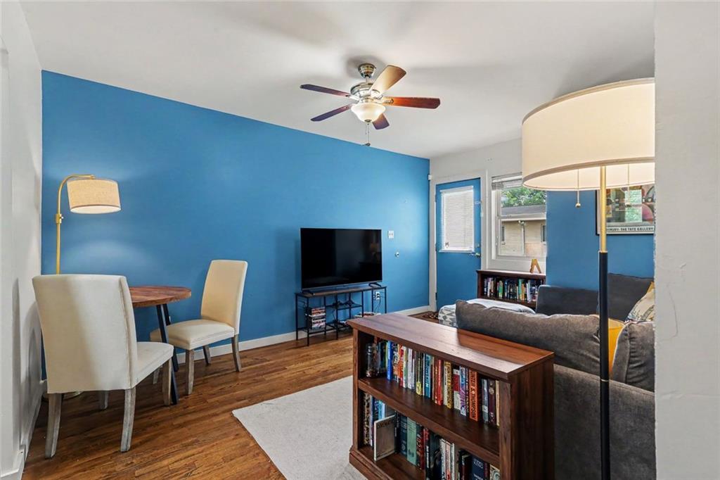 561 Formwalt Street SW 10