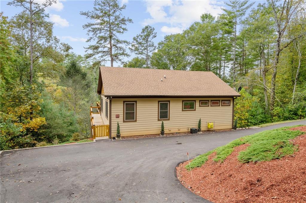 292 Silver Fox Trail