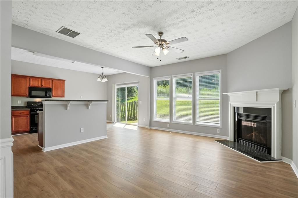 922 Gardenia Curve