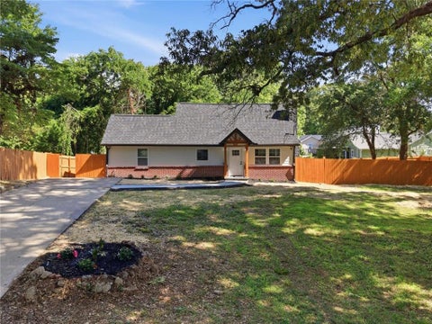 Homes For Sale - 2681 Oldknow Drive<br/> Atlanta, GA 30318