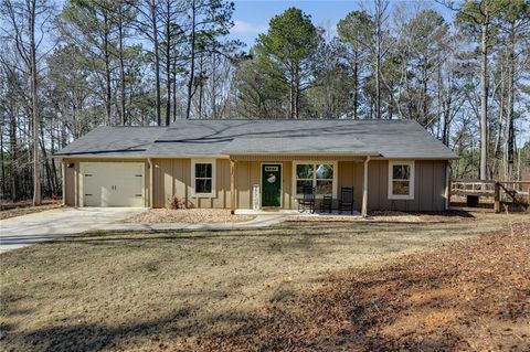 Homes For Sale - 132 Pinnacle Way Way<br/> Carrollton, GA 30117