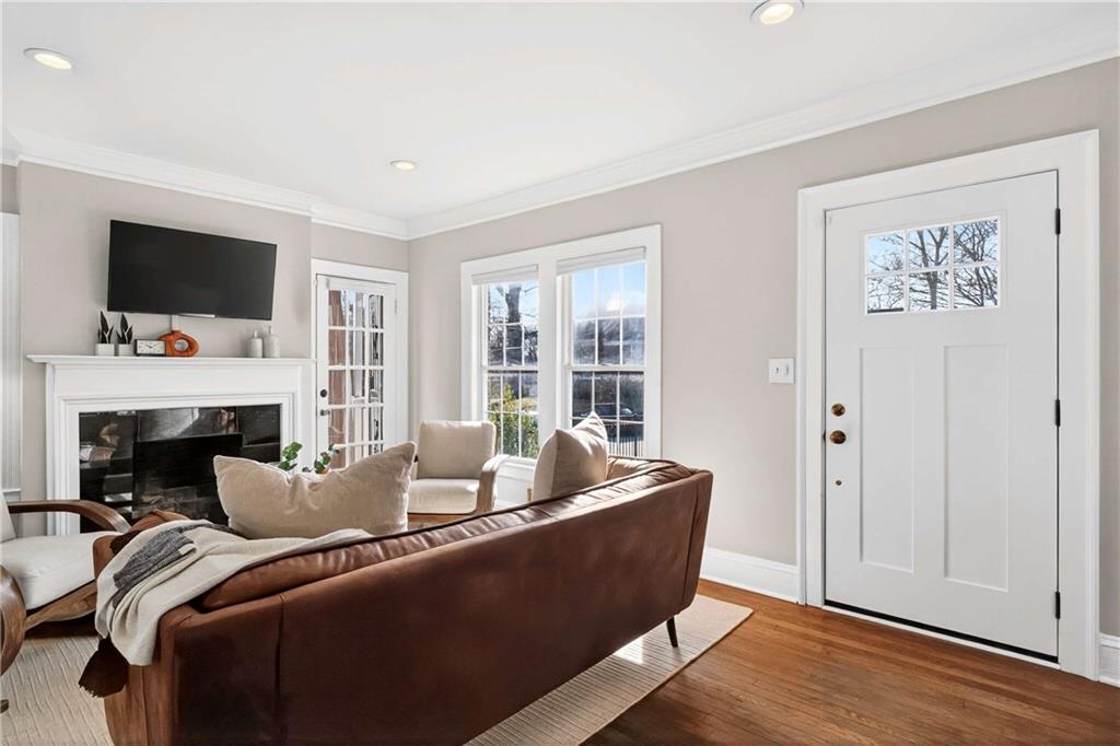 2168 Ridgedale Road NE