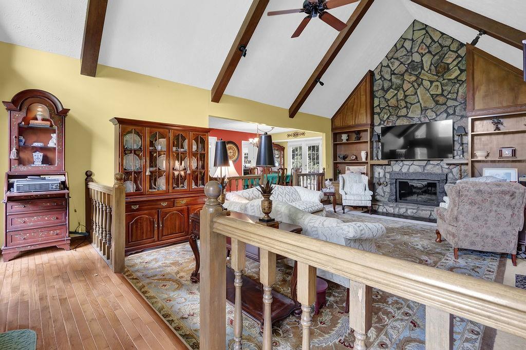 2184 Valley Creek Circle