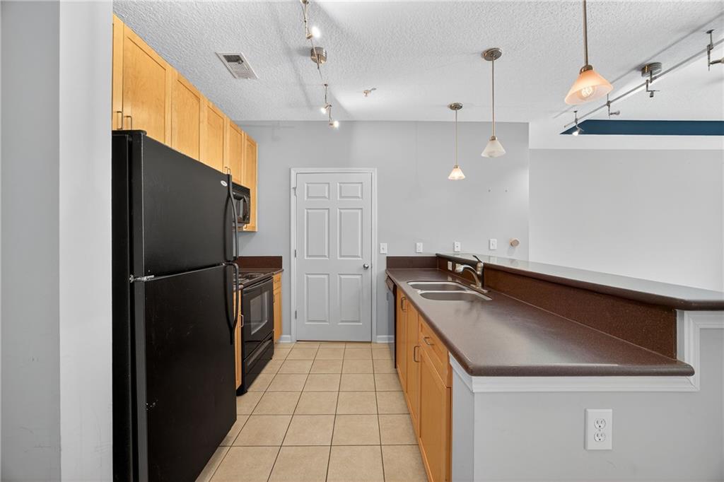 400 17th Street NW 2406