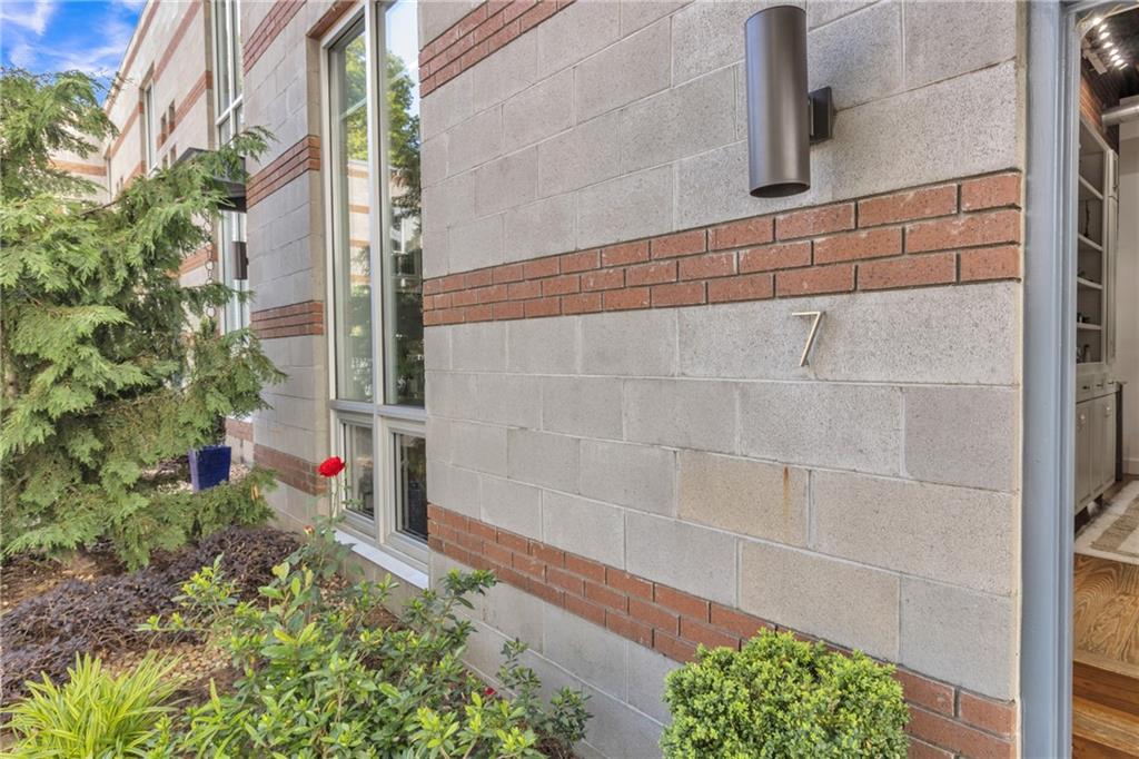 542 Ralph Mcgill Boulevard NE 7