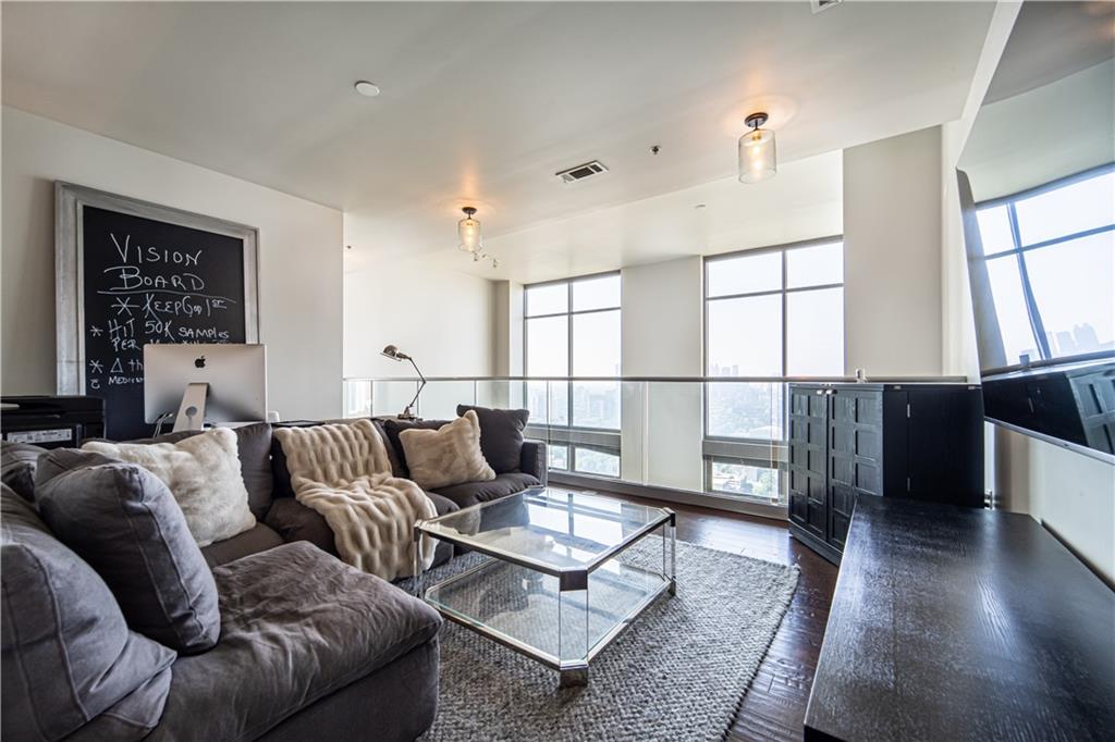 270 NW 17th Street NW 4601