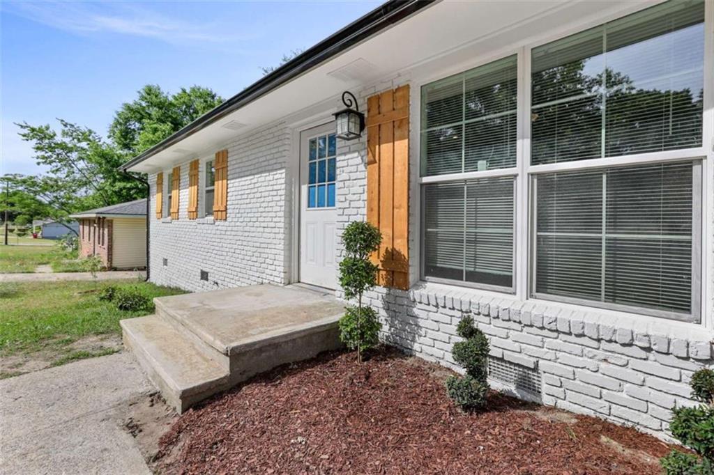 3356 Kings Park Circle