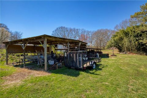 A home in Dawsonville