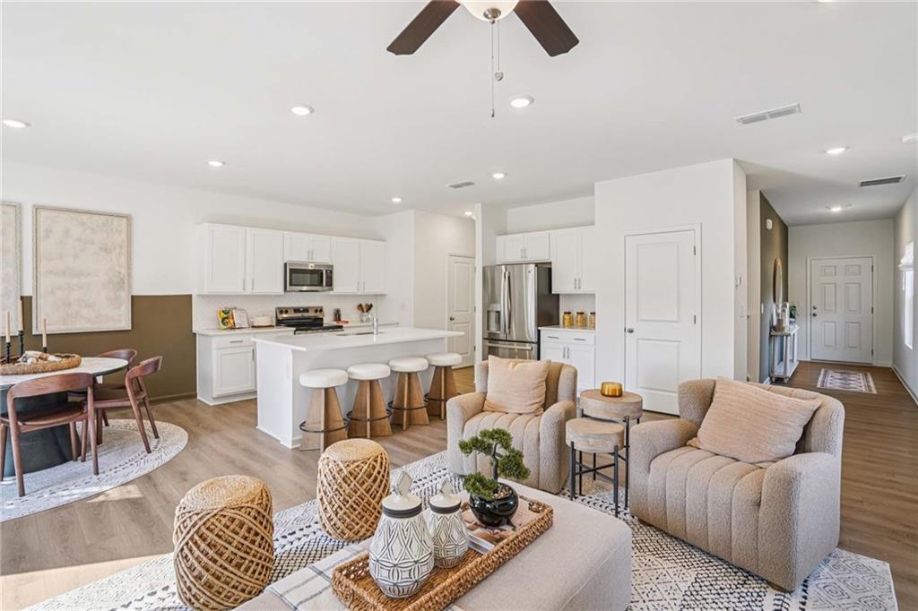 6773 Armonia Drive SW