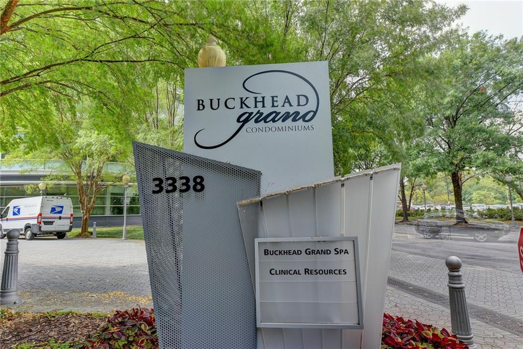 3338 Peachtree Road NE 1102